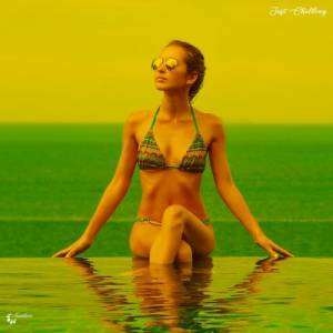 VA - Just Chilling
